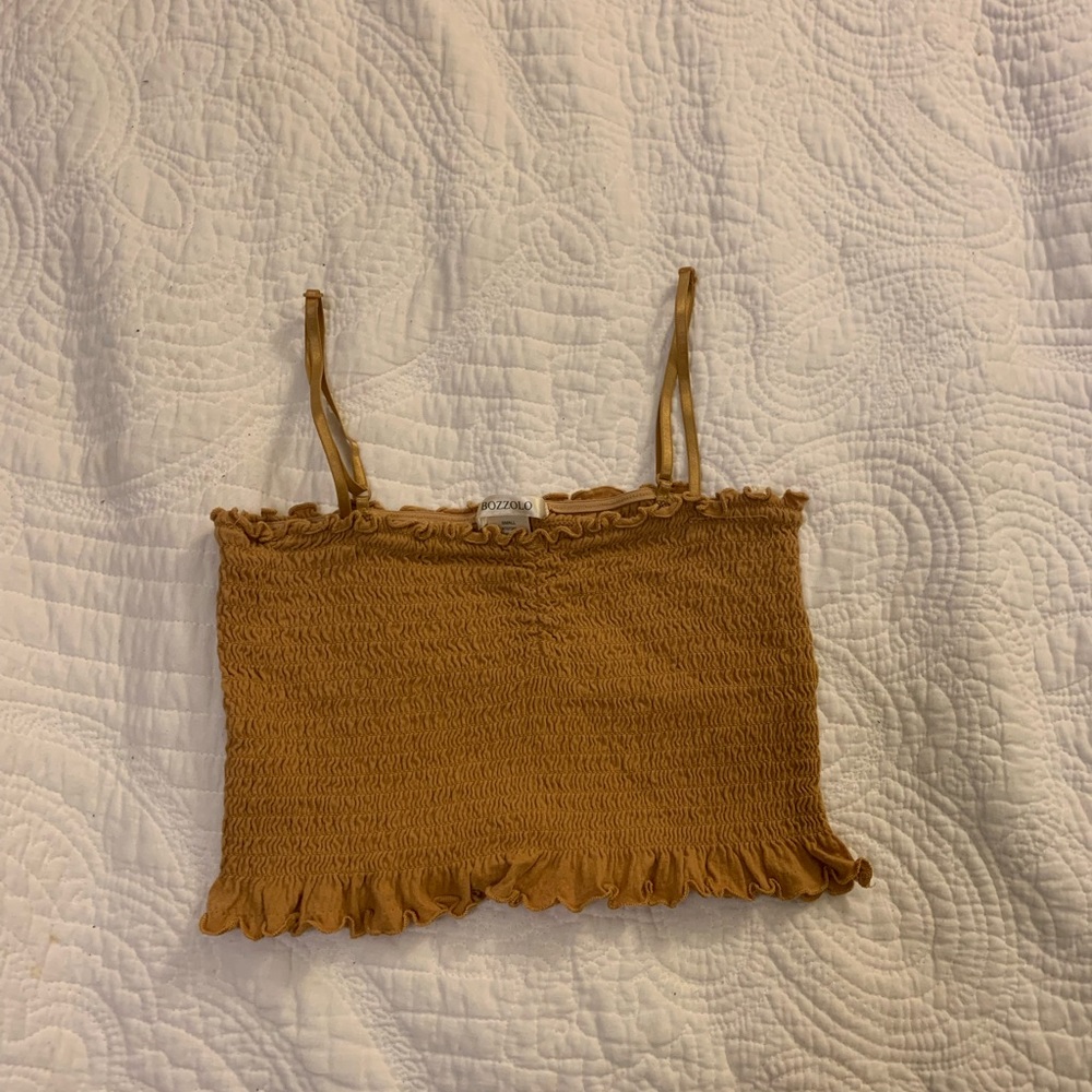 Lettuce trim crop tank top